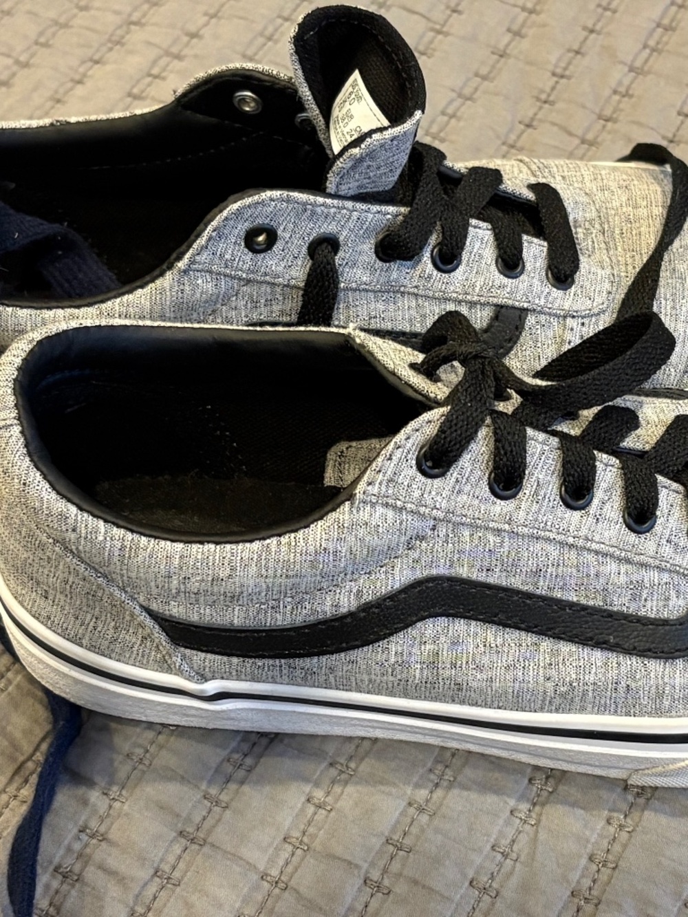 Vans shoes size 6Y us